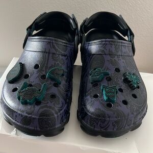 Haunted Mansion CROCS 8 NEW wo tags
